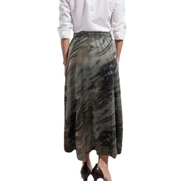 DEVORAH'S SECRET Modest Maxi Skirt Camo Brown & Silver - Picture 2 of 3